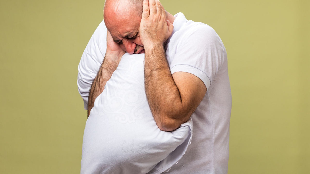 Cortisol elevado: los síntomas que lo delatan, por qué destruye la piel desde adentro y las estrategias probadas para bajarlo — desde hábitos hasta skincare específico