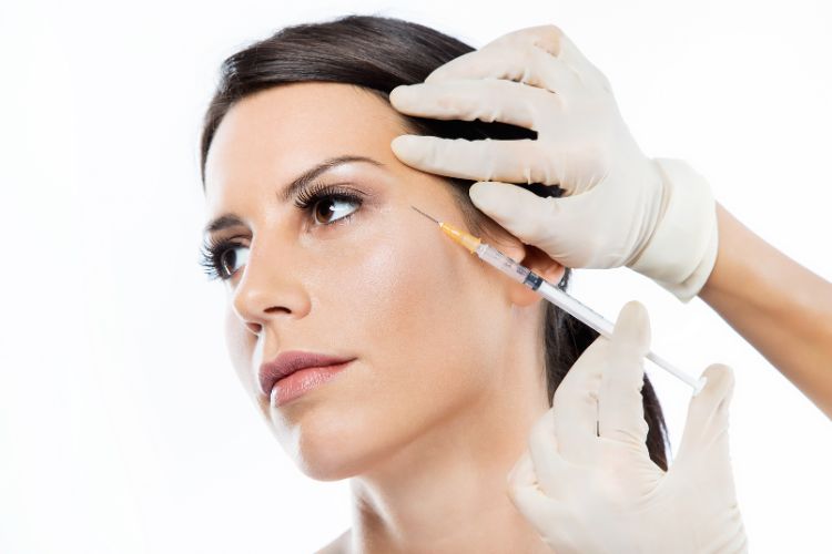 Botox: cómo funciona, qué zonas trata, cuánto dura y qué alternativas tópicas existen para la piel
