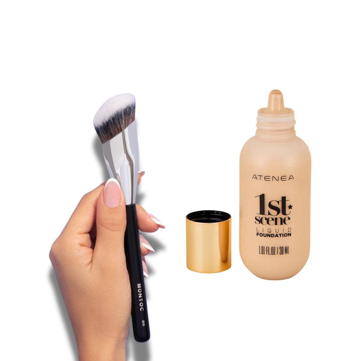 Brocha Maquillaje Montoc aplicando base Atenea en rostro para acabado profesional.