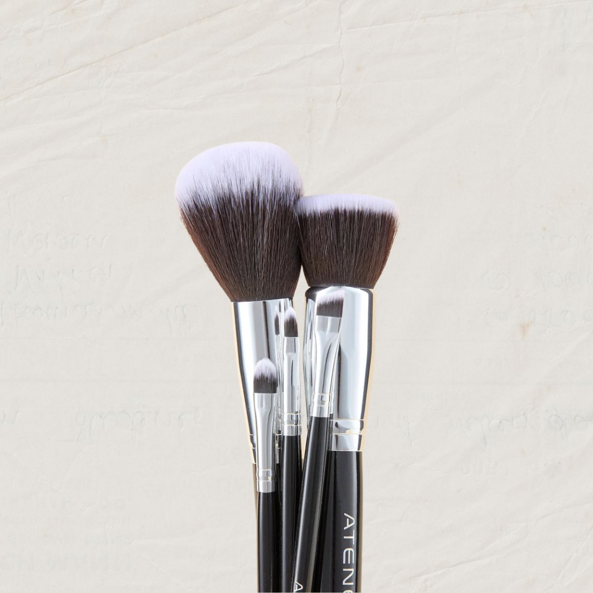 Kit profesional de 36 brochas de maquillaje Black Pro Atenea