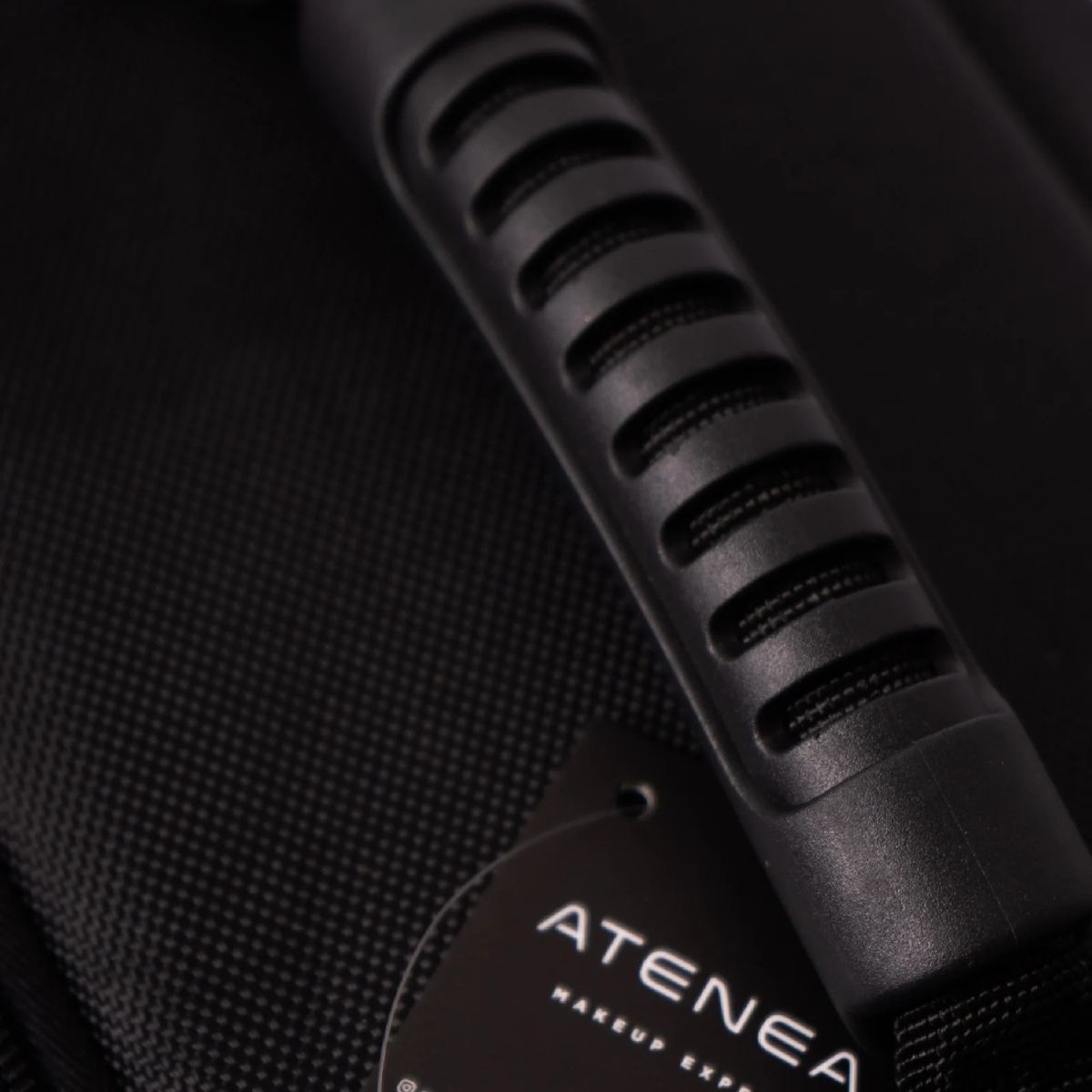 Morral organizador profesional para maquillaje Atenea color negro