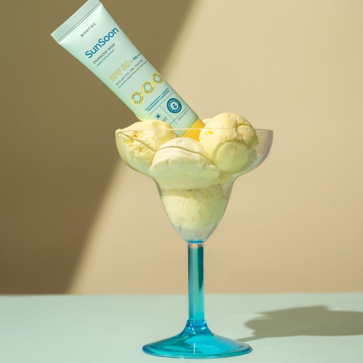 Protector solar en gel Sunsoon de Montoc con textura invisible y tecnologia de protector solar coreano.