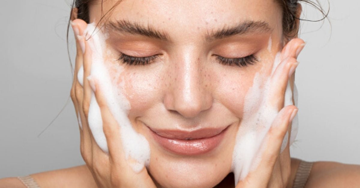 Orden correcto del skincare: la guía que hace que cada producto funcione al doble