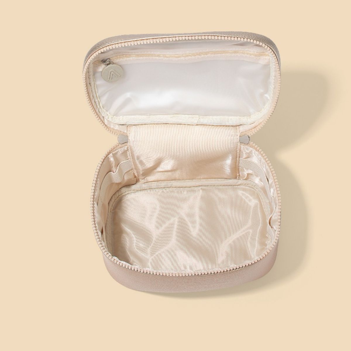 Cosmetiquera Single Gold Atenea estuche organizador maquillaje dorado compartimentos premium