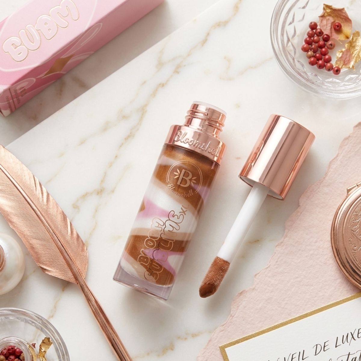 Lip Oil Bloom Sublime XL Bloomshell aceite labial hidratante brillo natural efecto volumen labios