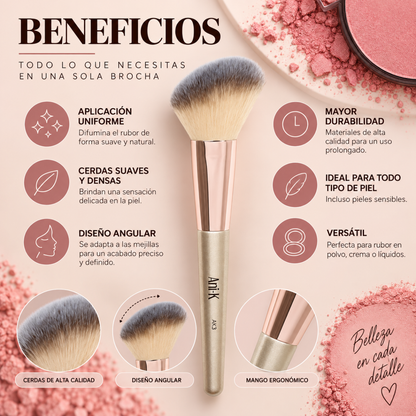 Brocha para Rubor AK3 Anik Makeup Cerdas Suave Difuminado Natural
