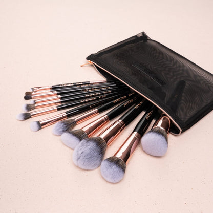 Kit de Brochas Flawless Basic x12: guía completa de las 12 piezas, técnicas de uso y cuidado. El set profesional para un maquillaje sin límites.