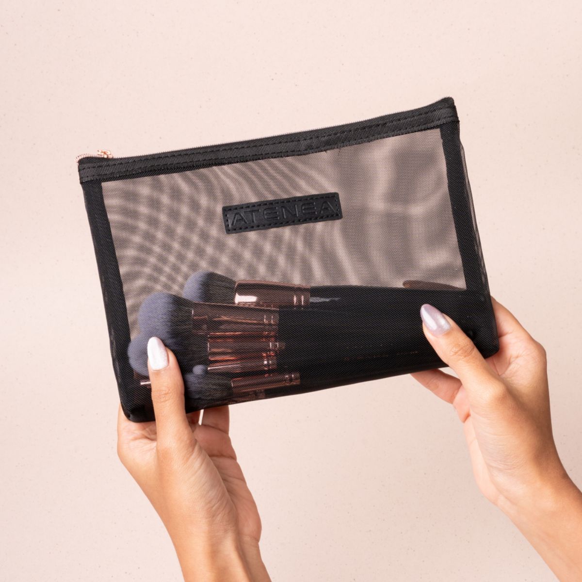 Kit de Brochas Flawless Basic x12: guía completa de las 12 piezas, técnicas de uso y cuidado. El set profesional para un maquillaje sin límites.