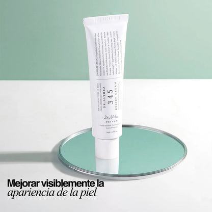 Crema de tratamiento 345 Cream Relief Dr. Althea para secuelas de acné y manchas con Niacinamida, Resveratrol e Hibiscus.